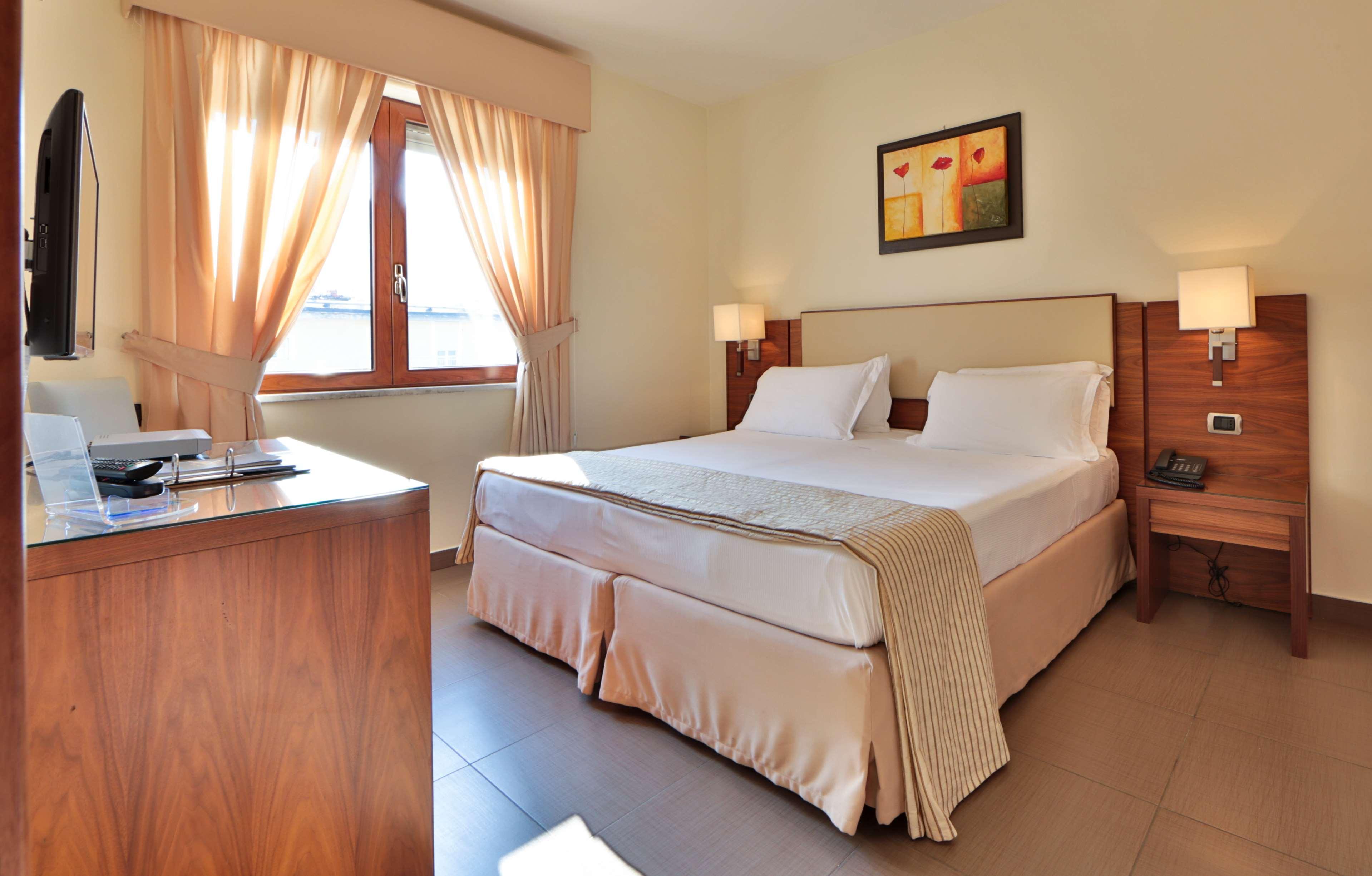 Suites & Residence Hotel Поццуолі Екстер'єр фото
