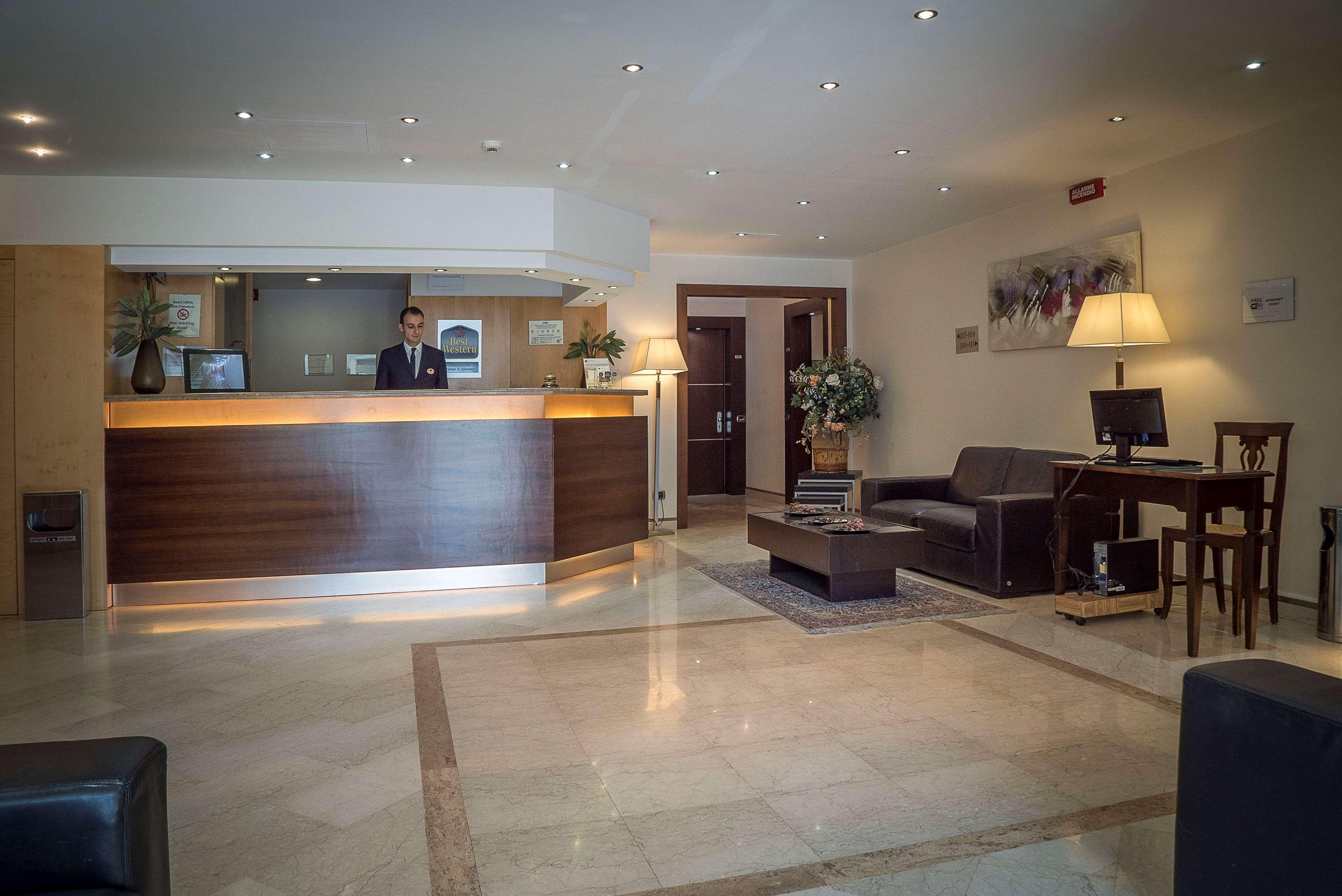Suites & Residence Hotel Поццуолі Екстер'єр фото
