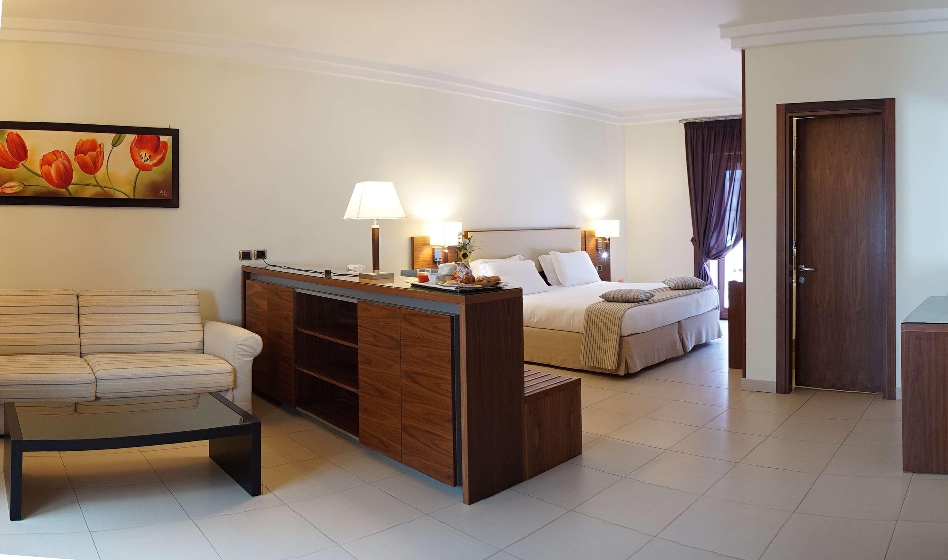 Suites & Residence Hotel Поццуолі Екстер'єр фото